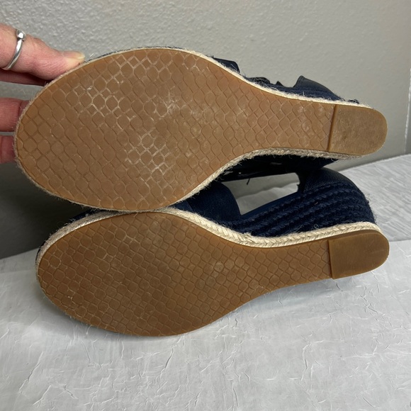 NYDJ Dark Blue Wedge Sandals Size 7.5 - Picture 12 of 13